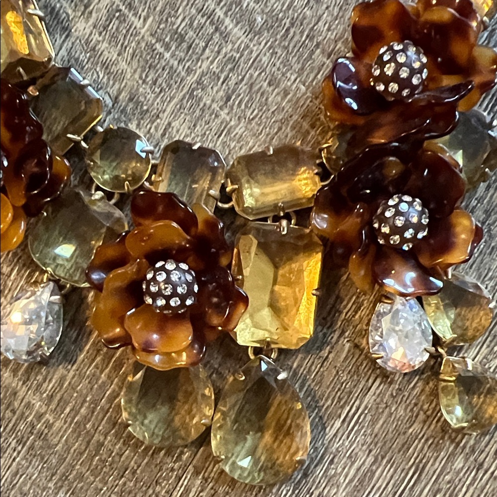 Vintage J. Crew Crystal Gold and Tortoise  Floral Statement Necklace - Picture 6 of 8